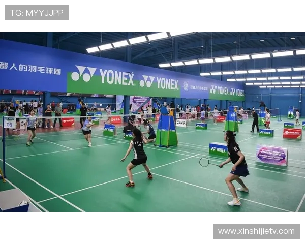 聚焦羽毛球成都羽毛球队分享比赛经验与成长故事