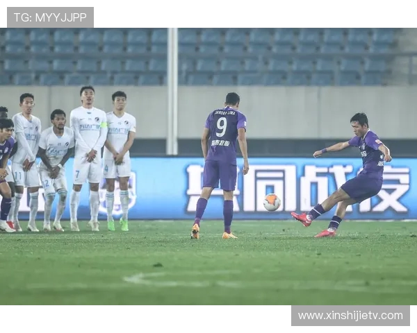 泰达与大连人精彩对决集锦回顾全场精彩瞬间与战术分析 泰达与大连人精彩对决集锦回顾全场精彩瞬间与战术分析