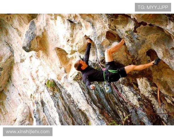 北京攀岩队与广州攀岩队对决分析:力量与技巧的较量与启示 北京攀岩队与广州攀岩队对决分析:力量与技巧的较量与启示